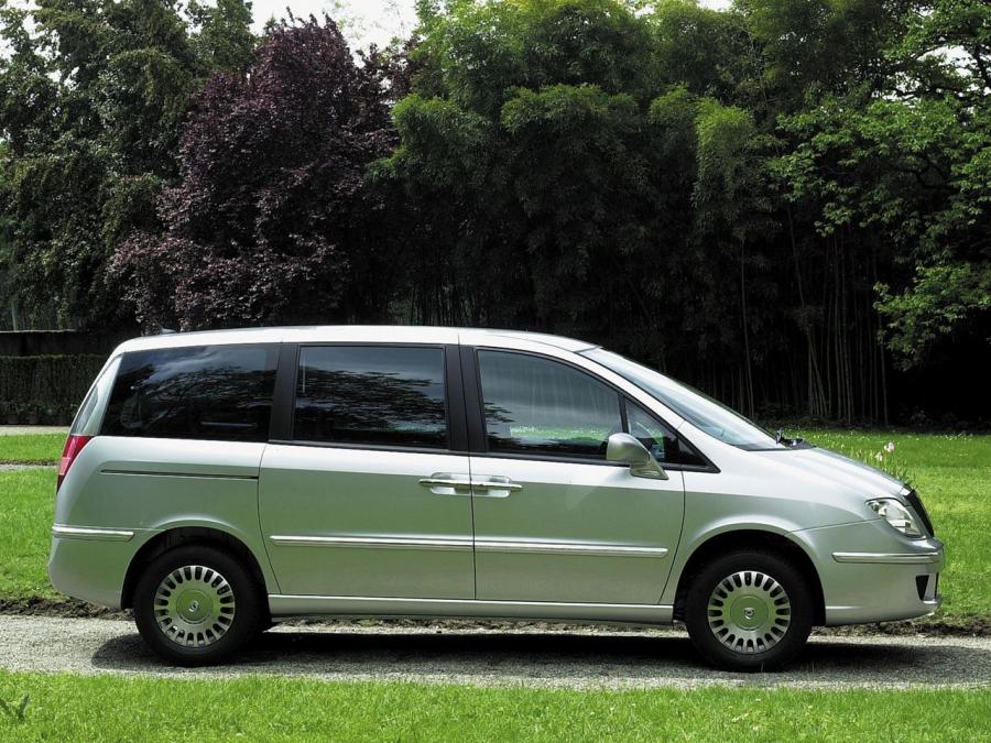  Lancia Phedra 2002 года  (фото 118 из 123)